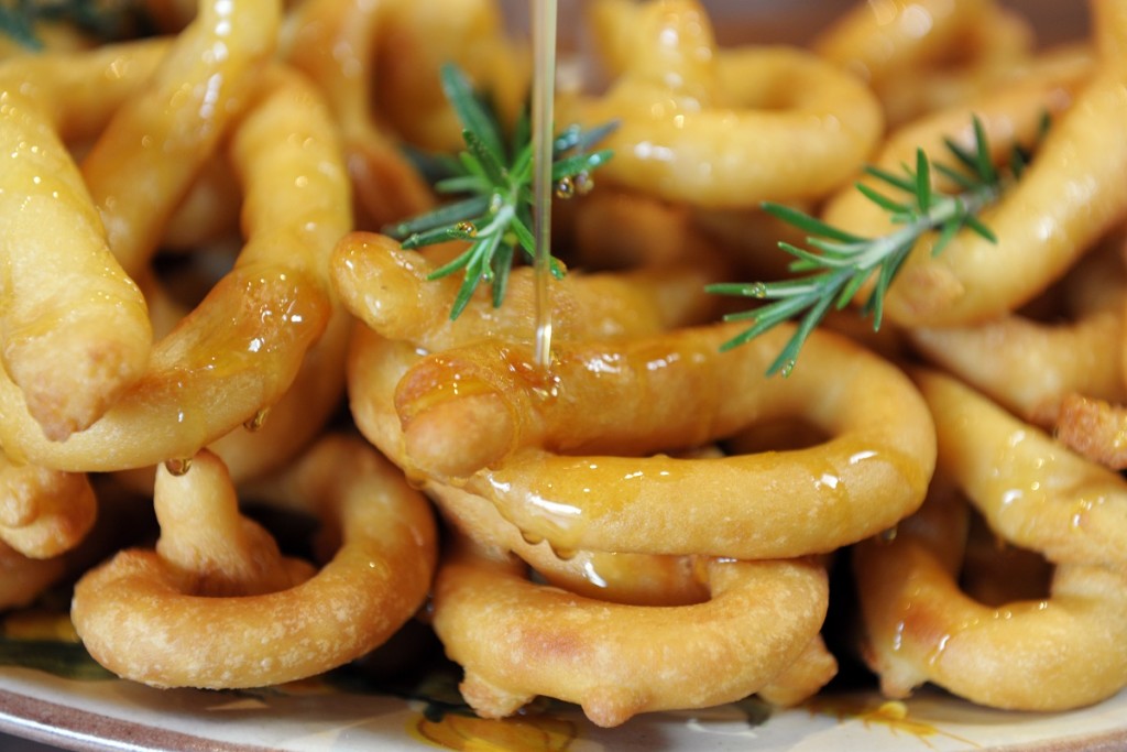 Dettaglio scauratielli e miele light