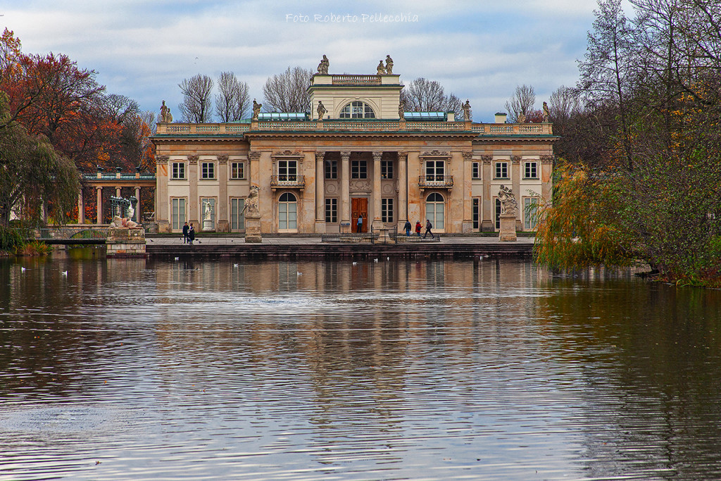 Fb22 Varsavia palazzotto sull'acqua al parco Łazienki