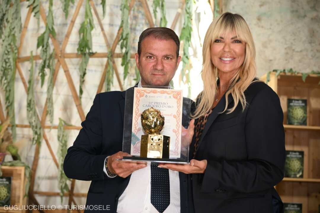 Premio Carciofo d oro a Matilde Brandi